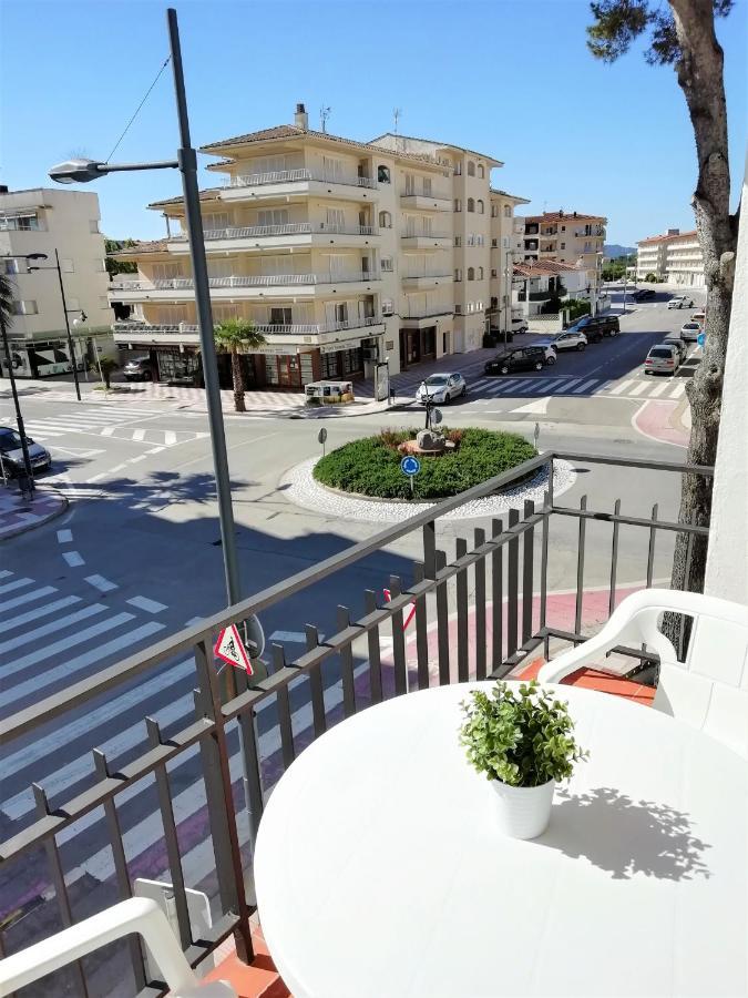 ל'אסטרטיט Trill Noray Apartamentos מראה חיצוני תמונה