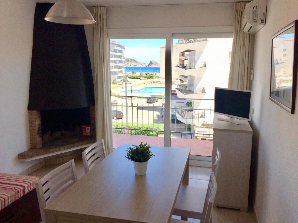 ל'אסטרטיט Trill Noray Apartamentos מראה חיצוני תמונה
