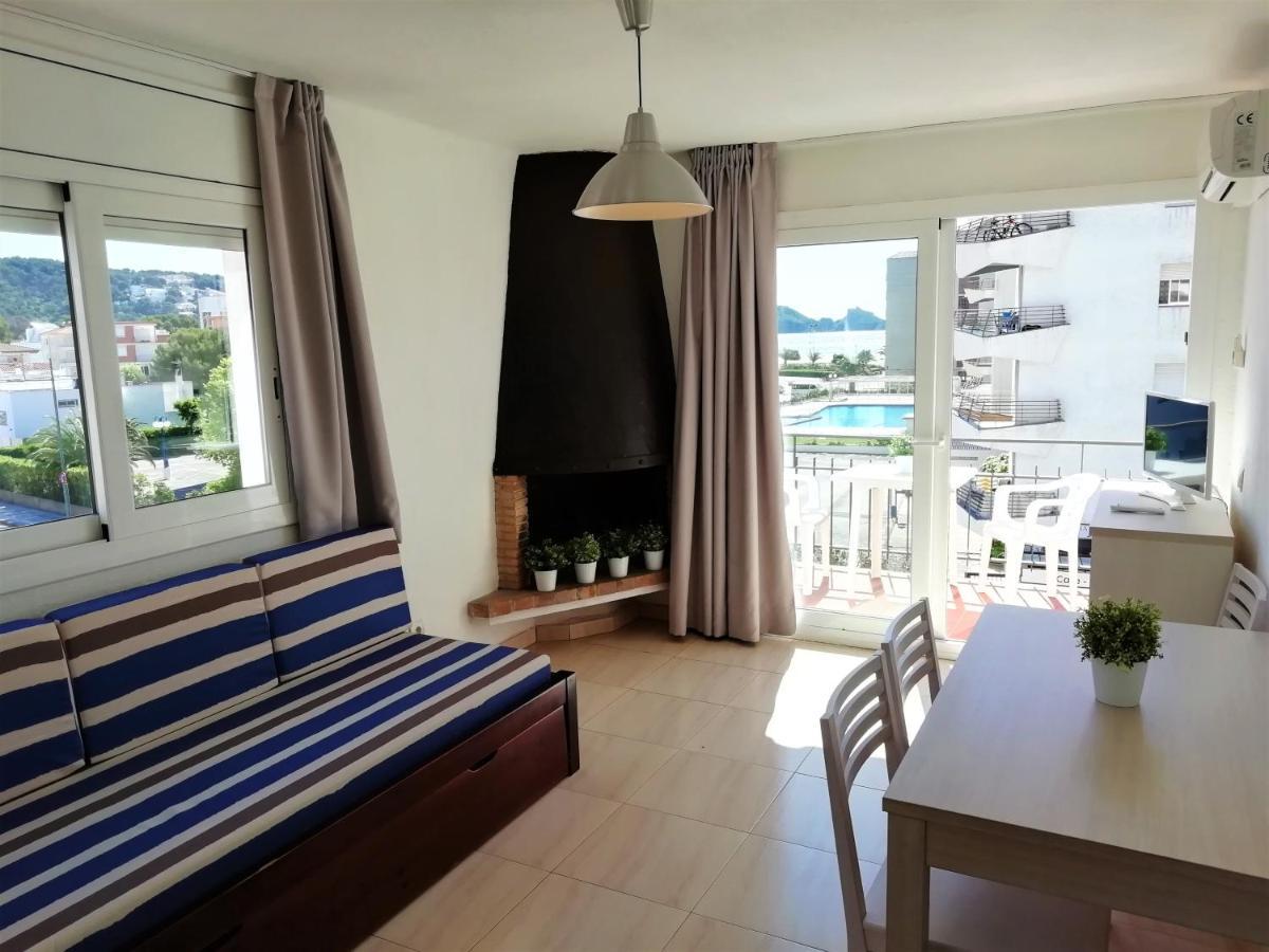 ל'אסטרטיט Trill Noray Apartamentos מראה חיצוני תמונה